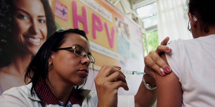 o-hpv-em-cifras:-brasil-teria-economia-bilionaria-com-eliminacao-do-virus,-diz-estudo