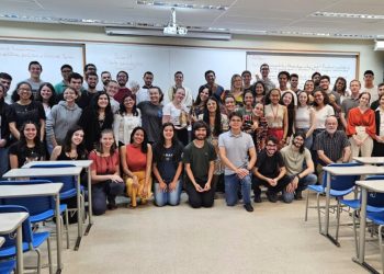 ainda-raras,-missas-comecam-a-ganhar-espaco-em-varias-universidades-publicas
