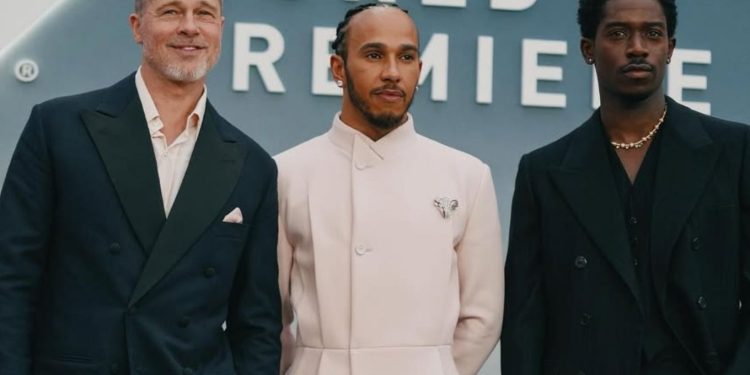 f1:-bilionario,-brad-pitt-ganhou-metade-do-salario-de-lewis-hamilton-pelo-filme
