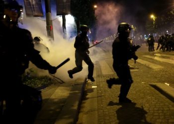caos-na-franca:-policia-prende-mais-de-100-por-ataques-violentos-apos-titulo-do-psg