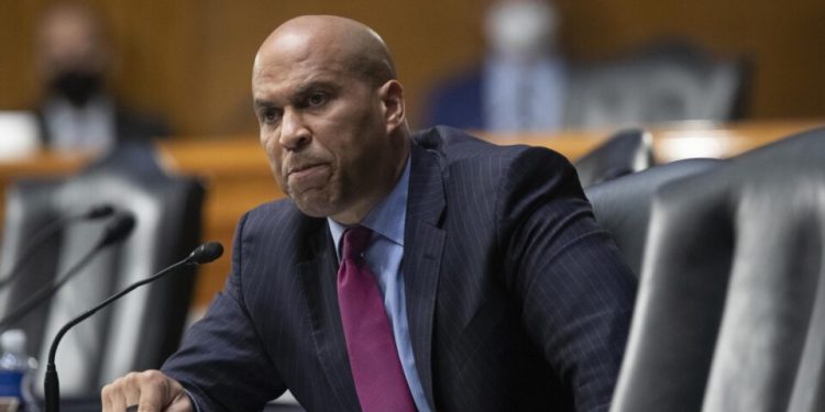 senador-democrata-e-acusado-de-fazer-gesto-nazista-em-convencao-partidaria