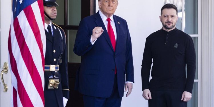 sem-acordo-com-putin,-trump-conversa-com-zelensky-sobre-defesa-da-ucrania