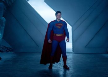 por-que-superman-veste-a-cueca-por-cima-da-calca?