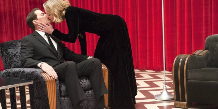 por-que-a-cultuada-serie-twin-peaks-continua-tinindo-aos-35-anos