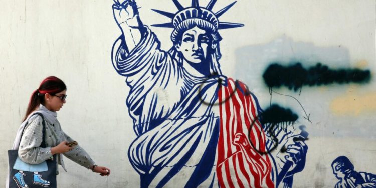 ira-adverte-europa-contra-retorno-de-sancoes-e-defende-negociacao