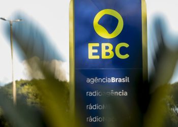 parceria-entre-ebc-e-unirv-leva-nova-radio-publica-para-goias