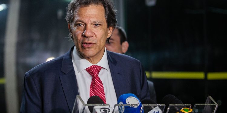 iof:-haddad-diz-que-ha-espaco-para-compensar-revogacao-do-risco-sacado