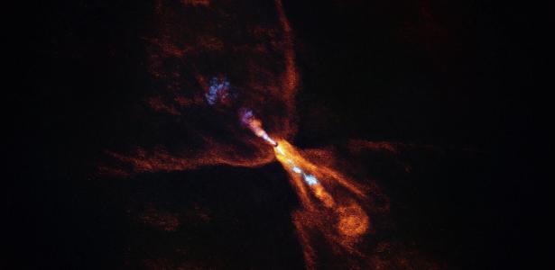 cientistas-flagram-origem-de-um-sistema-solar-pela-1a-vez