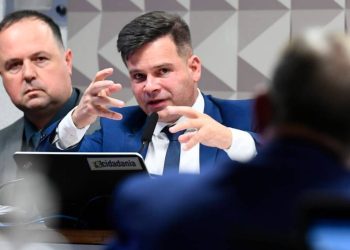 o-pedido-da-defesa-de-ex-diretor-da-prf-para-evitar-‘dura’-de-moraes
