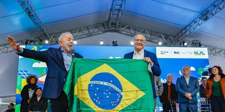 o-negociador:-alckmin-faz-contraponto-a-lula-e-ganha-protagonismo-com-tarifaco
