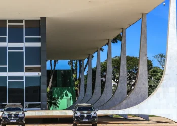 militar-admite-construcao-de-cenario-para-“neutralizar”-autoridades