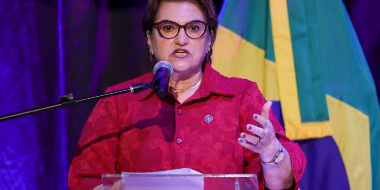 ministra-destaca-papel-de-prefeitos-no-combate-a-violencia-de-genero