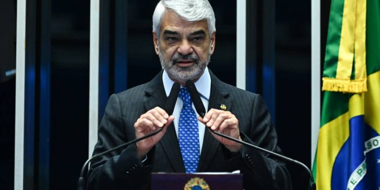 presidente-interino-do-pt-critica-paises-que-mantem-relacao-com-israel-e-pede-acao-de-lula