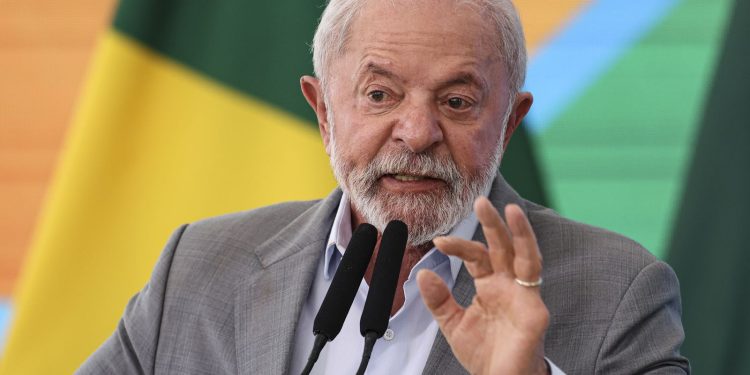 lula-diz-que-interferencia-de-trump-no-brasil-e-“inaceitavel”