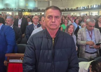 bolsonaro-nao-descumpriu-nenhuma-medida-cautelar,-dizem-advogados