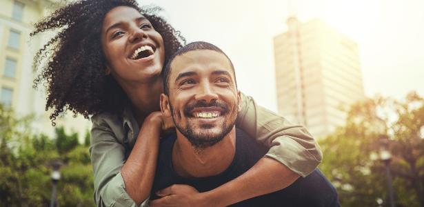 feliz-dia-dos-pais,-amor:-44-frases-romanticas-para-seu-parceiro