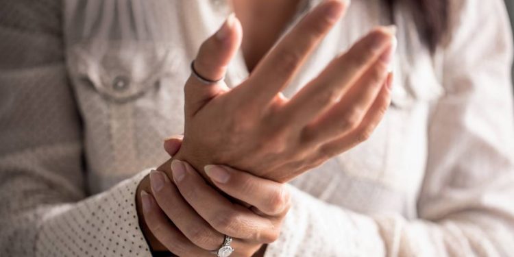 ha-anos-desafiando-diagnosticos,-fibromialgia-e-finalmente-reconhecida-como-deficiencia-no-brasil