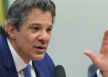 haddad:-20-milhoes-de-pessoas-que-nao-deveriam-pagaram-ir