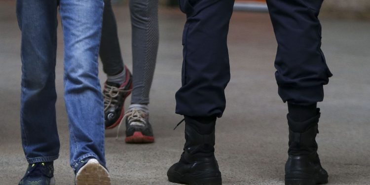 tce-suspende-processos-seletivos-para-escolas-civico-militares-em-sp