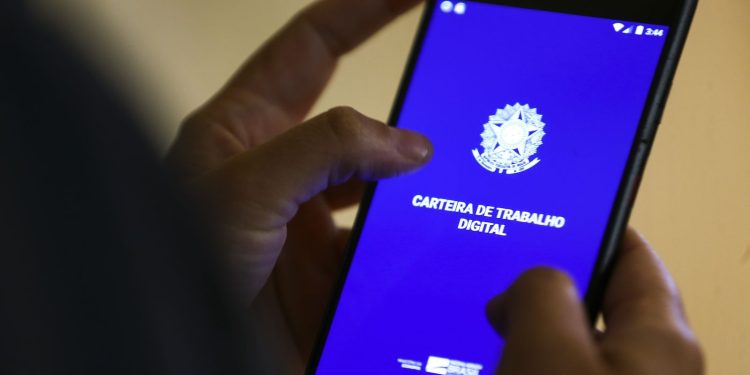 abono-salarial-de-2023-ainda-pode-ser-sacado-por-99-mil-trabalhadores