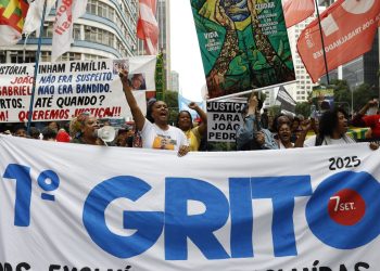 desfile-e-grito-dos-excluidos-tomam-as-ruas-do-centro-do-rio