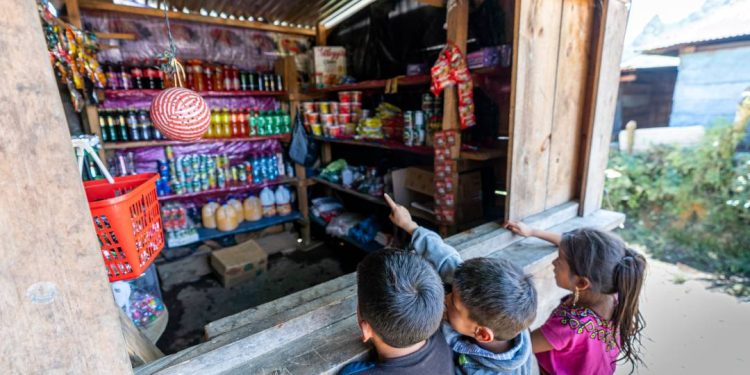pela-primeira-vez,-obesidade-supera-a-desnutricao-globalmente-entre-criancas-e-adolescentes