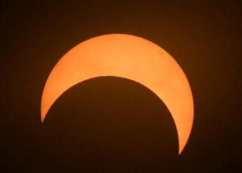 o-que-esperar-do-2o-eclipse-solar-de-2025:-veja-data-e-onde-sera-visivel