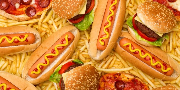 alto-consumo-de-ultraprocessados-pode-aumentar-em-41%-o-risco-de-cancer-de-pulmao