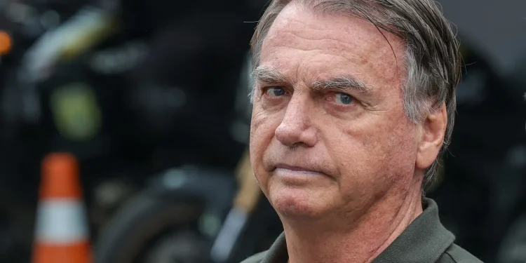 jair-bolsonaro-tem-tontura,-passa-mal-e-passa-a-noite-em-hospital