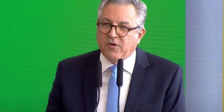 diante-de-restricoes,-padilha-decide-nao-viajar-aos-eua-e-envia-carta-a-ministros-da-saude