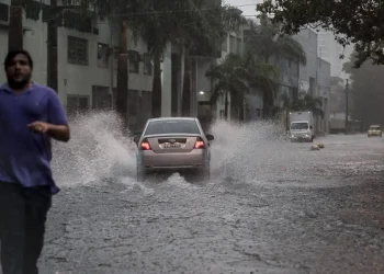 defesa-civil-emite-alerta-severo-de-temporal-para-capital-paulista