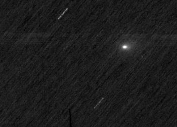 3i/atlas-e-registrado-em-marte-com-brilho-difuso-e-sem-cauda-de-cometa