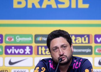 programa-stadium,-da-tv-brasil,-apresenta-entrevista-com-arthur-elias