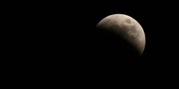 qual-a-fase-da-lua-hoje-(25)?-veja-calendario-lunar-de-outubro-2025