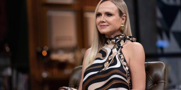 eliana-se-emociona-ao-lembrar-denuncia-de-abuso-sexual.-veja-video!