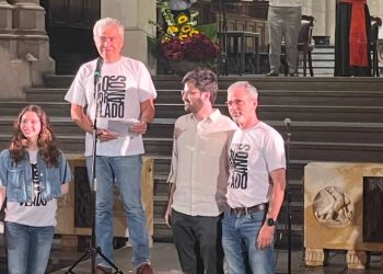 as-muitas-cenas-de-um-tributo-historico-a-herzog-na-catedral-da-se