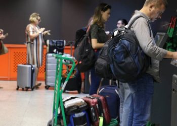 camara-barra-cobranca-de-bagagem-de-mao-e-despachada-em-voos