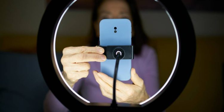 a-era-dos-influencers-terapeutas:-como-nao-cair-na-labia-dos-picaretas