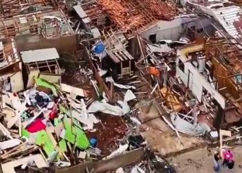 com-ventos-entre-180-e-250-km/h,-tornado-deixa-cinco-mortos-no-parana