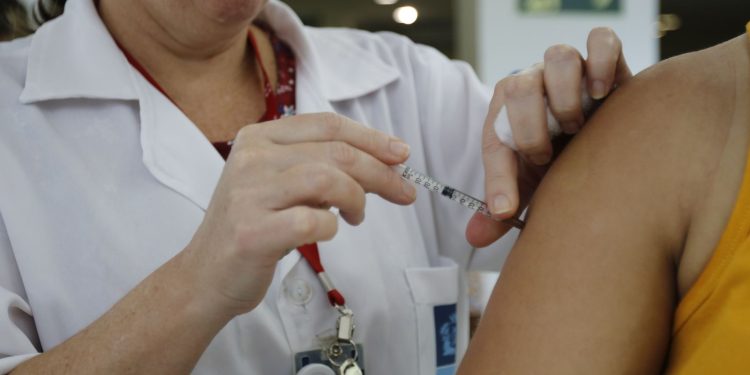 opas-retira-certificado-de-regiao-livre-do-sarampo-nas-americas
