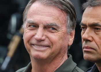 bolsonaro-e-preso-e-vai-para-superintendencia-da-pf