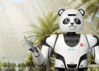 ‘robo-panda’-chines-faz-tarefas-de-casa,-pratica-yoga-e-ate-serve-bebidas