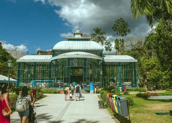 flipetropolis-homenageia-antonio-torres,-romancista-do-sertao