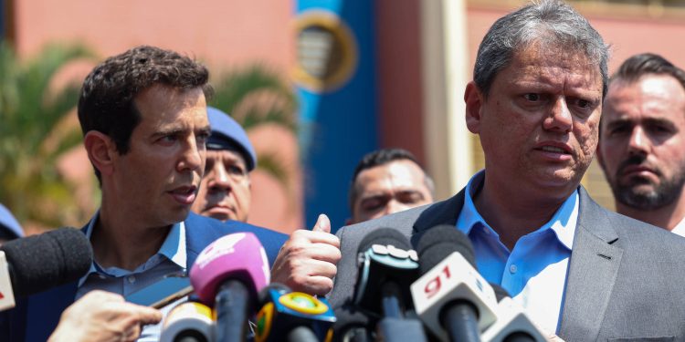 tarcisio-envia-a-alesp-projeto-que-altera-regras-de-progressao-de-professores