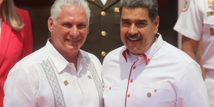 efeito-domino:-queda-de-maduro-pode-ser-o-xeque-mate-em-cuba