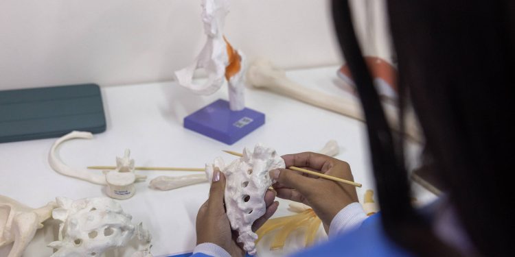 expansao-de-cursos-de-medicina-via-liminares-avanca-em-cidades-sem-estrutura