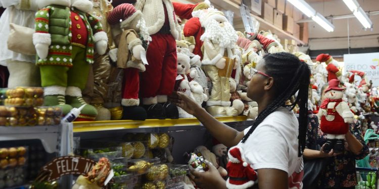 inmetro-alerta-para-riscos-em-produtos-nas-compras-de-fim-de-ano