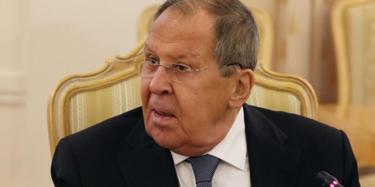 russia-acusa-ucrania-de-atacar-casa-de-putin-com-drones-e-promete-retaliacao;-kiev-nega