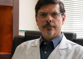 as-licoes-do-medico-que-curou-a-si-proprio-do-cancer