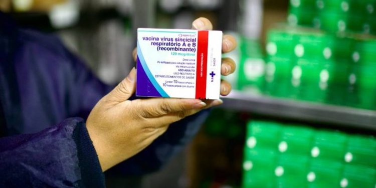 vacina-contra-a-bronquiolite:-uma-boa-noticia-na-reta-final-de-2025